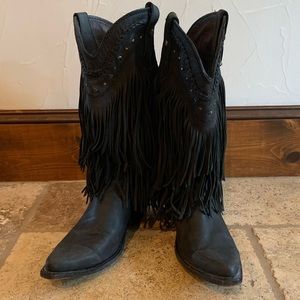Liberty black women’s Vegas fringe boots 9.5